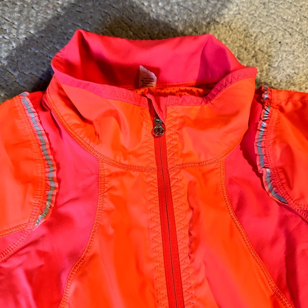 Lululemon light jacket - Picture 2 of 2